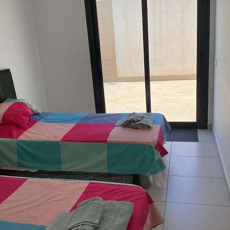 Housesleeps6-Pool-Beach-Garden-Solarium-Petok 오리후엘라 외부 사진