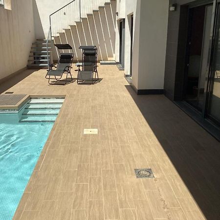 Housesleeps6-Pool-Beach-Garden-Solarium-Petok 오리후엘라 외부 사진