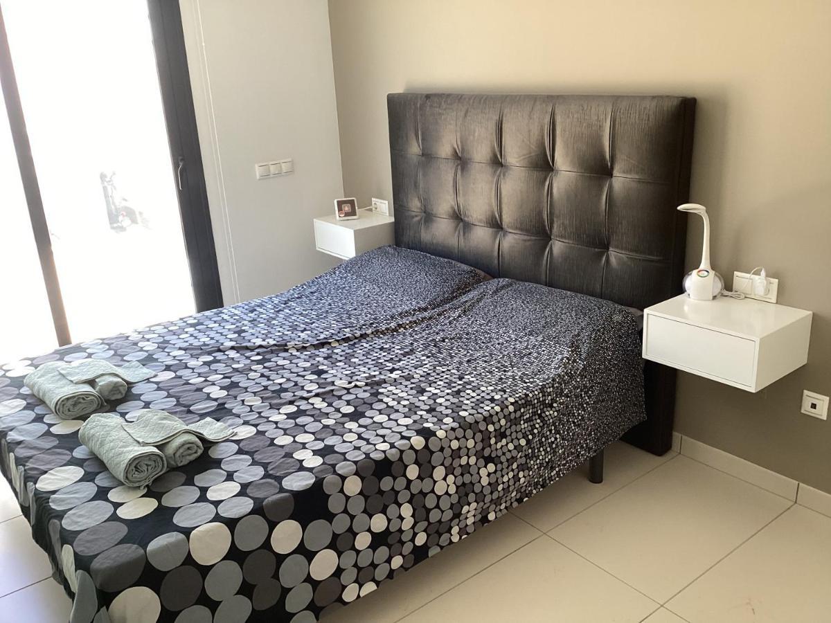 Housesleeps6-Pool-Beach-Garden-Solarium-Petok 오리후엘라 외부 사진