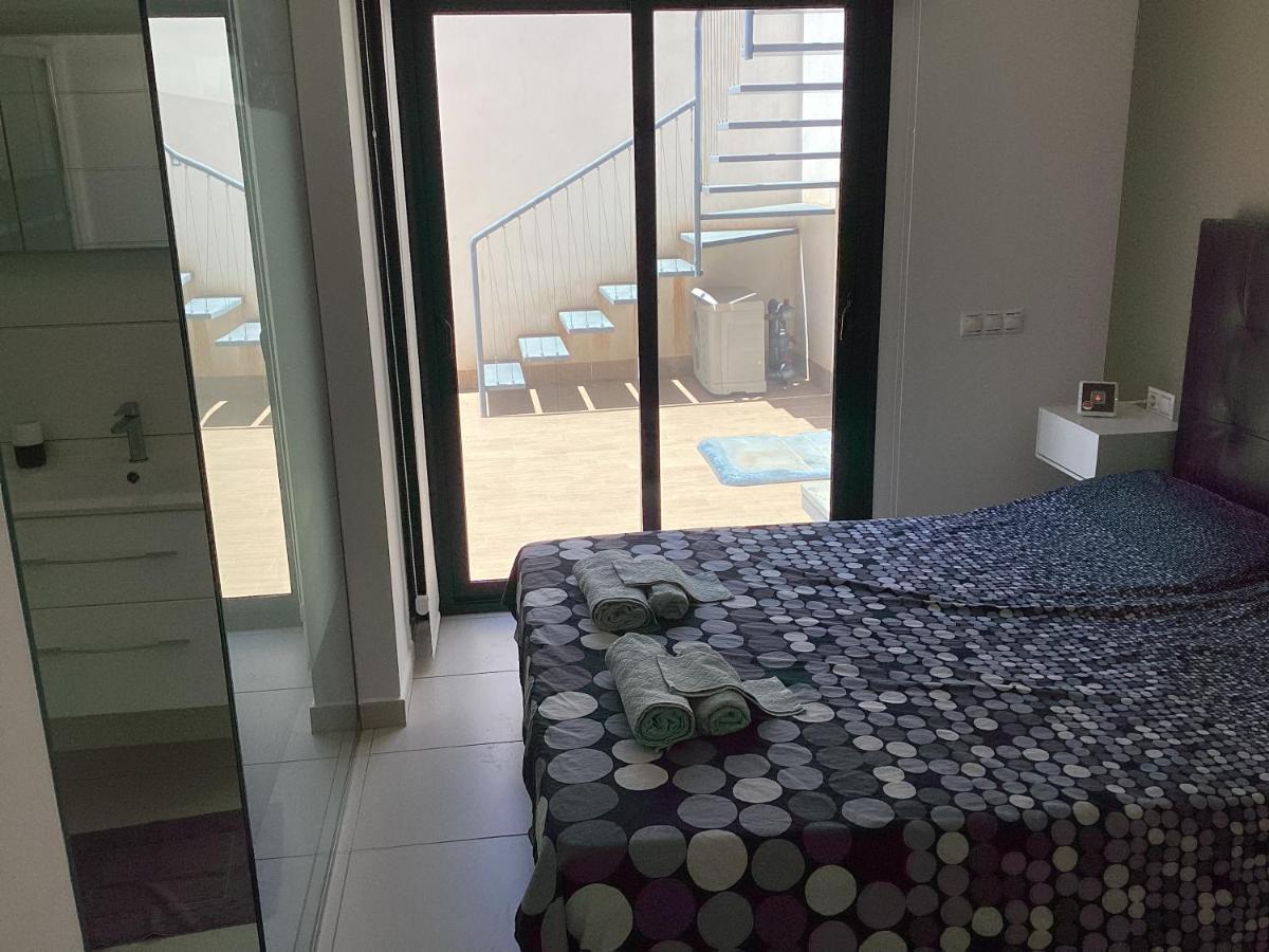 Housesleeps6-Pool-Beach-Garden-Solarium-Petok 오리후엘라 외부 사진